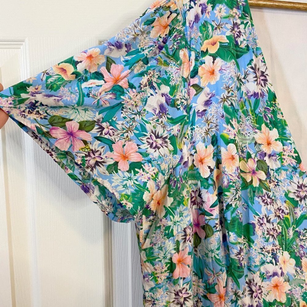 Moon Collection - Hibiscus floral Dress - Picture 3 of 9